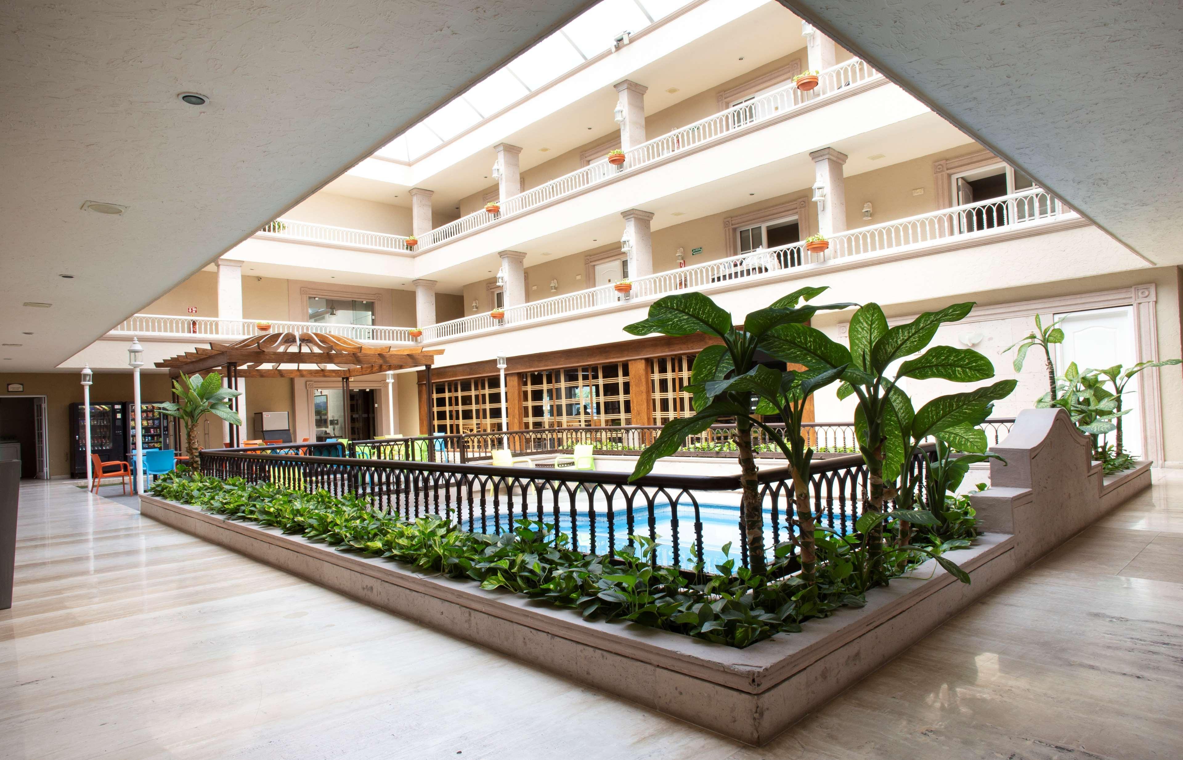 Best Western Plus Monterrey Colon المظهر الخارجي الصورة