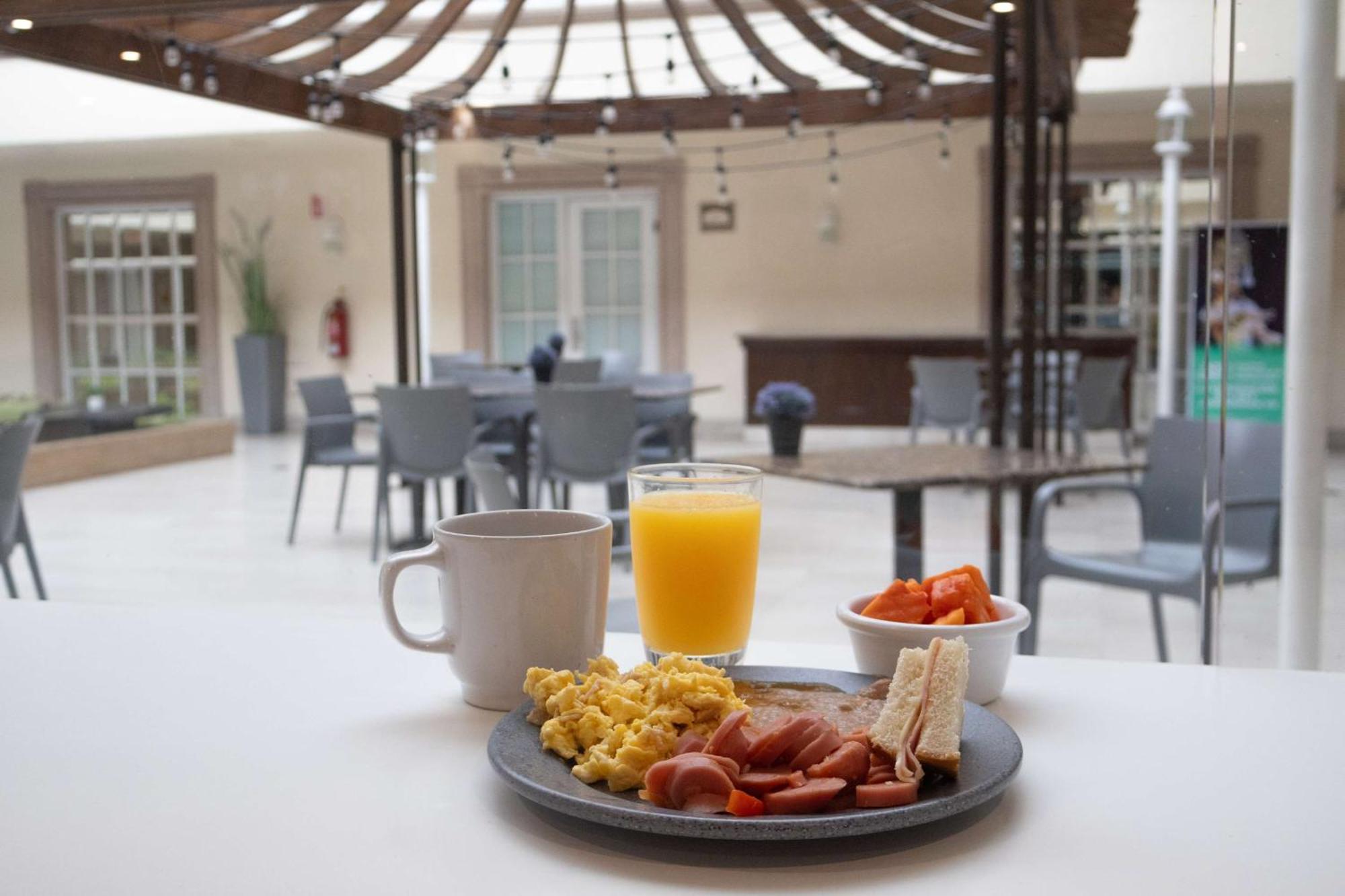 Best Western Plus Monterrey Colon المظهر الخارجي الصورة